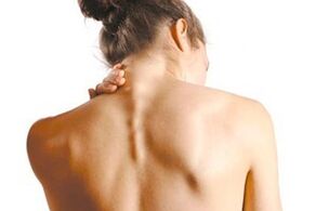 Dolor de cuello con osteocondosis cervical.